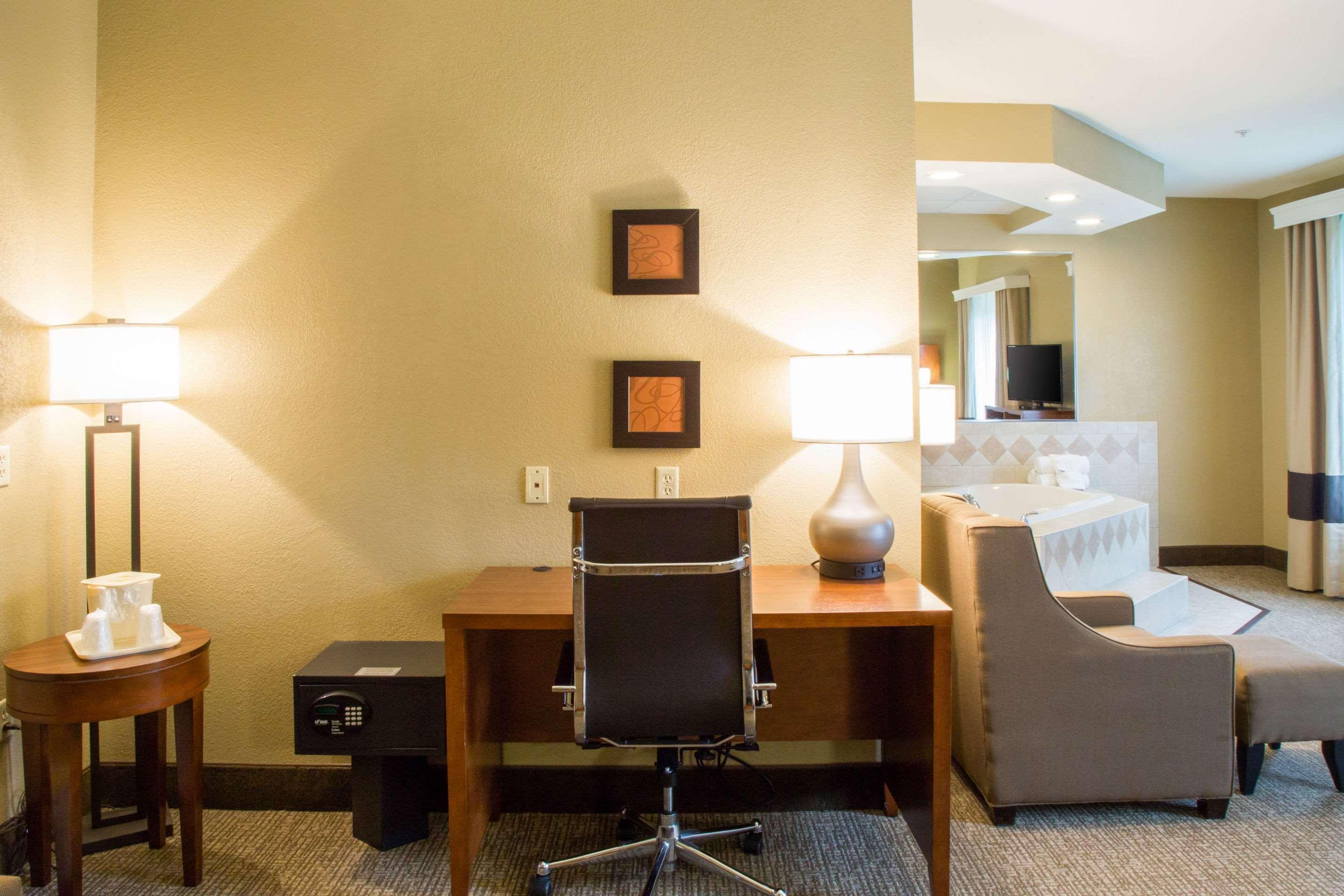 Comfort Suites Grand Rapids South Kentwood Luaran gambar